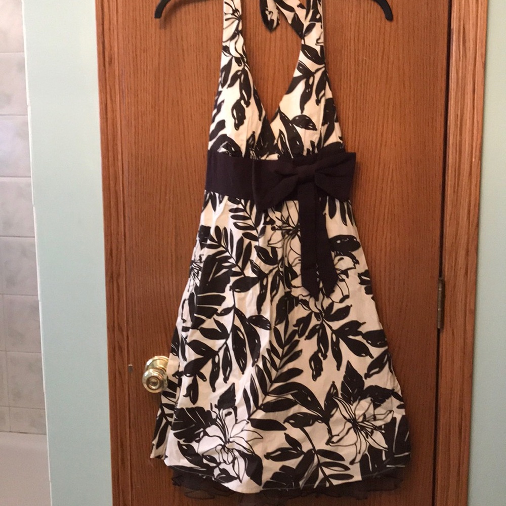 Women’s dress